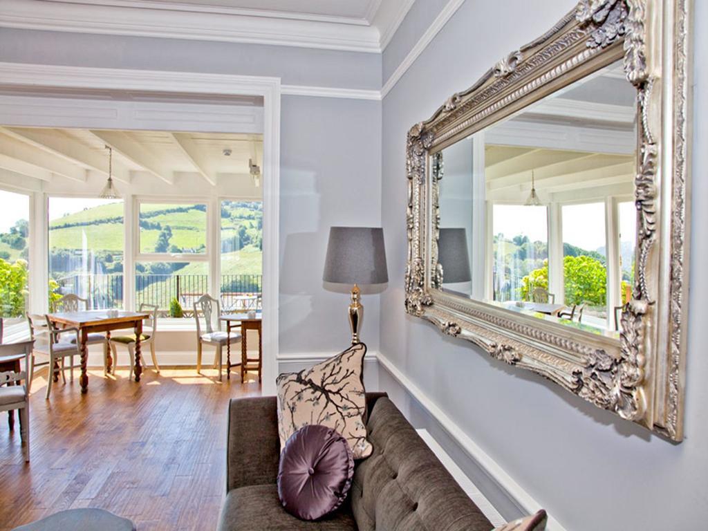 The Dartmouth Boutique B &B Bed & Breakfast ภายนอก รูปภาพ